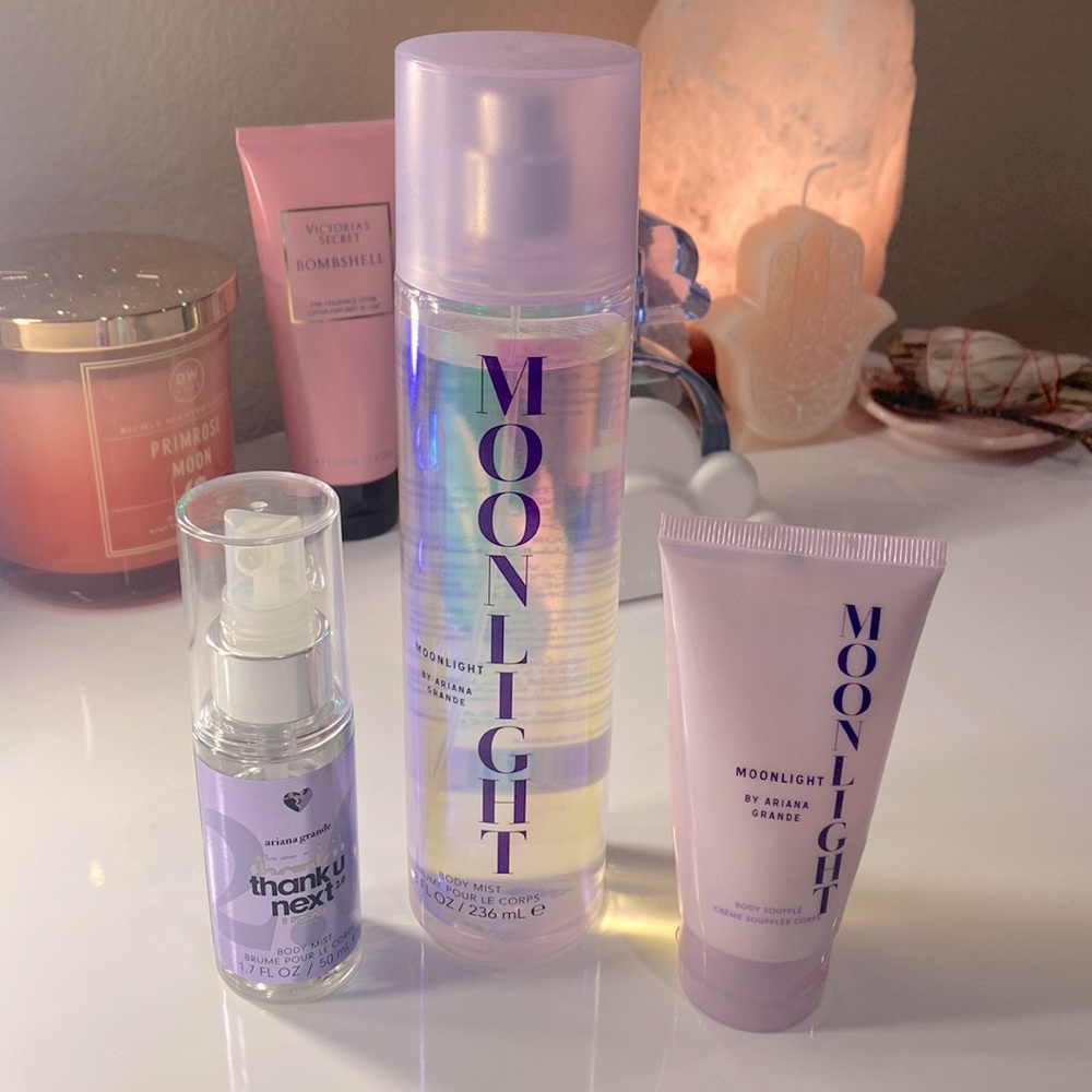 Ariana grande body sprays + lotion🤍